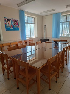 سالن مطالعه خواهران